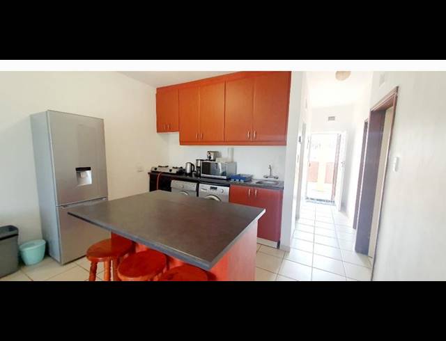 3 BEDROOM APARTMENT FOR SALE IN SCOTTBURGH SOUTH